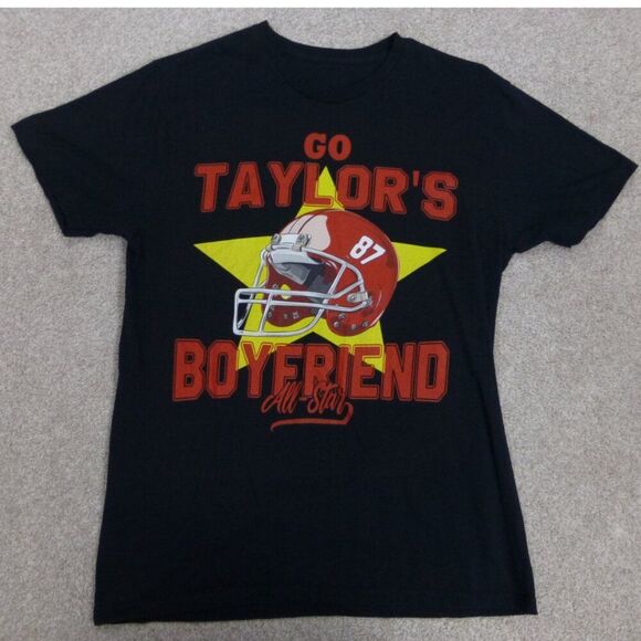Go Taylor's Boyfriend T-Shift. Kansas City Chefs / Travis Kelce - Picture 2 of 8